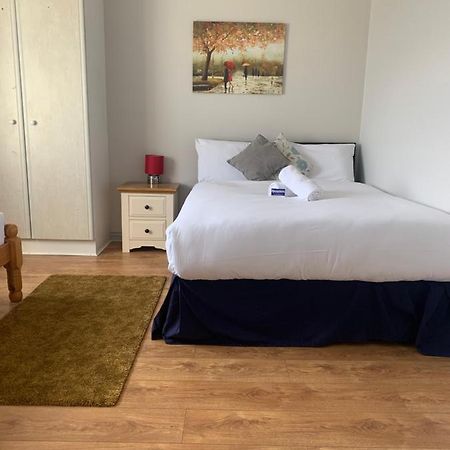 Newcastle Townhouse Apartment Galway Ngoại thất bức ảnh