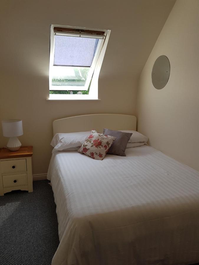 Newcastle Townhouse Apartment Galway Ngoại thất bức ảnh