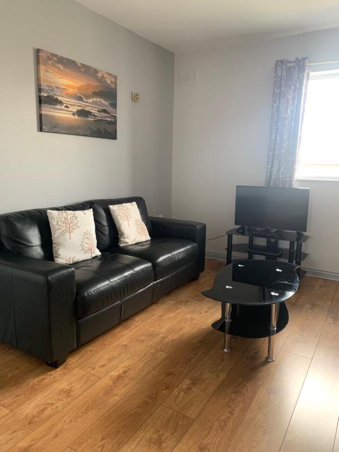 Newcastle Townhouse Apartment Galway Ngoại thất bức ảnh