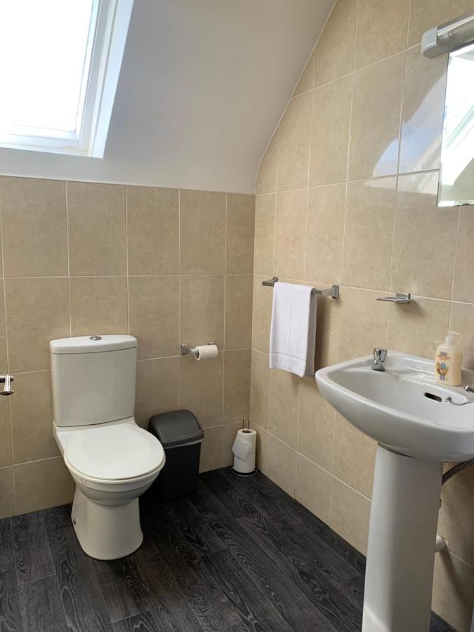 Newcastle Townhouse Apartment Galway Ngoại thất bức ảnh