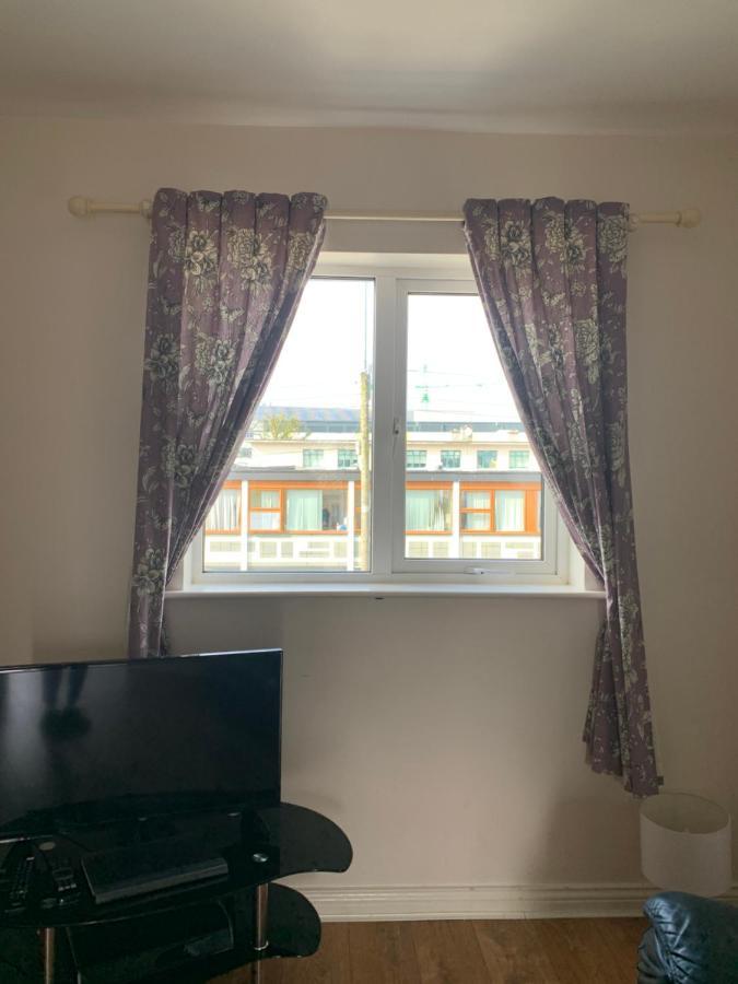 Newcastle Townhouse Apartment Galway Ngoại thất bức ảnh