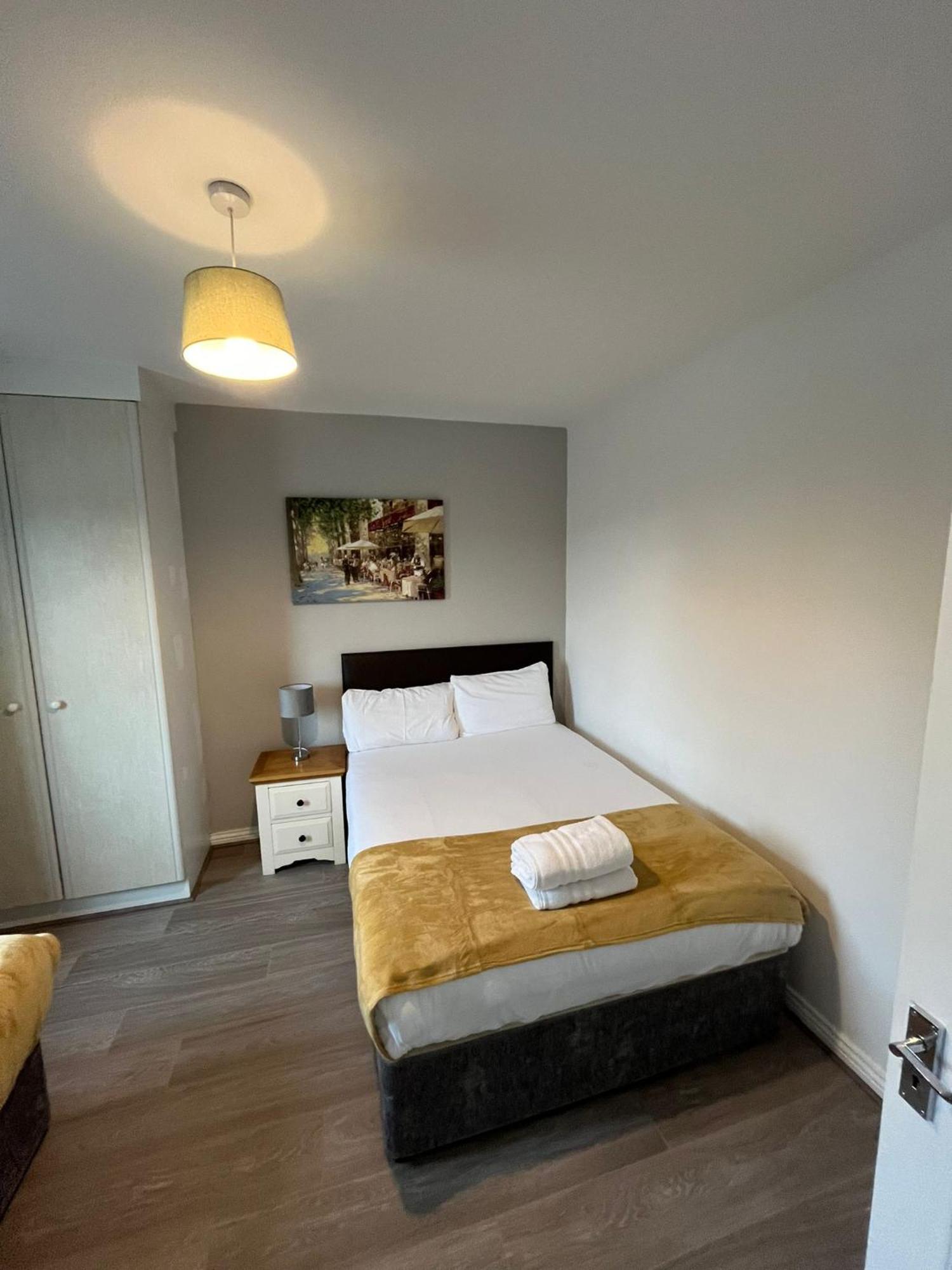 Newcastle Townhouse Apartment Galway Ngoại thất bức ảnh